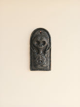 Load image into Gallery viewer, Welcome Alien Friends Plaque With Char Baby Glaze