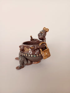 Un-Economic Cup